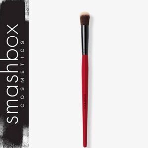 Smashbox Blurring Concealer  Makeup Brush